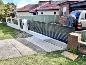 Artarmon sliding gate